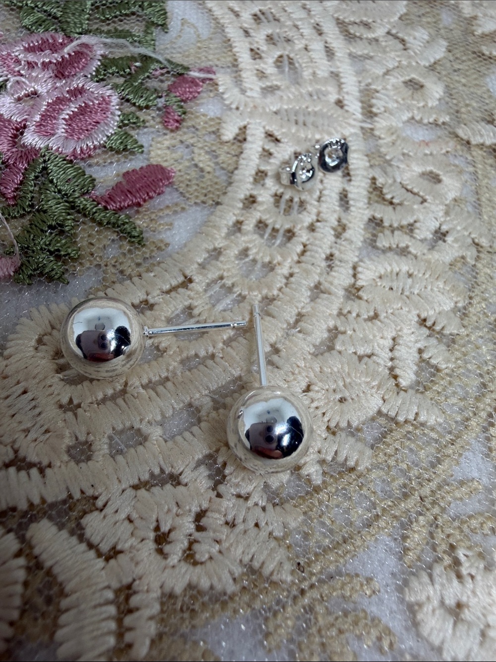 925 Sterling Silver 8mm High Polish Ball Stud Earrings | Old Money mirror ball - Picture 3 of 8